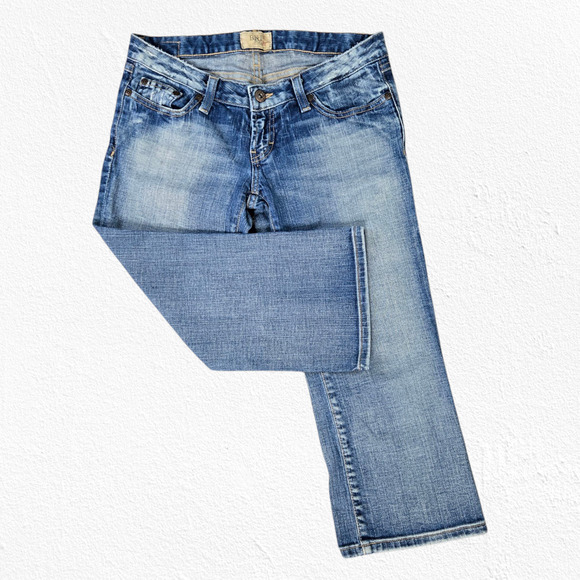 Y2K BKE Medium Wash Low Rise Bootcut Distressed USA Made Capri Jeans Size 27 - Picture 1 of 9